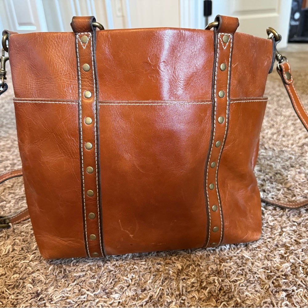 Gently used Patricia Nash Women's Tan Leather Bag